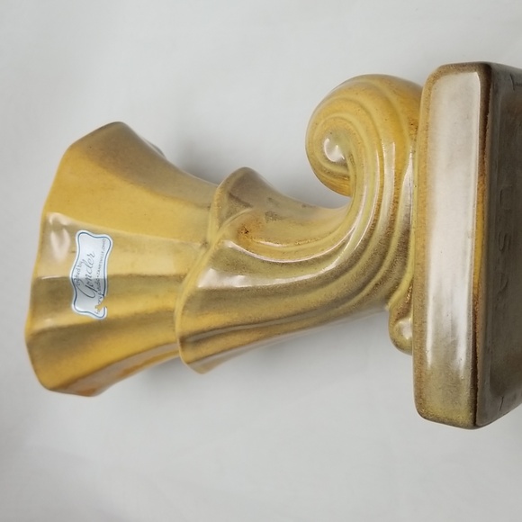 Gonder Pottery Cornucopia Vase Planter - Picture 14 of 15